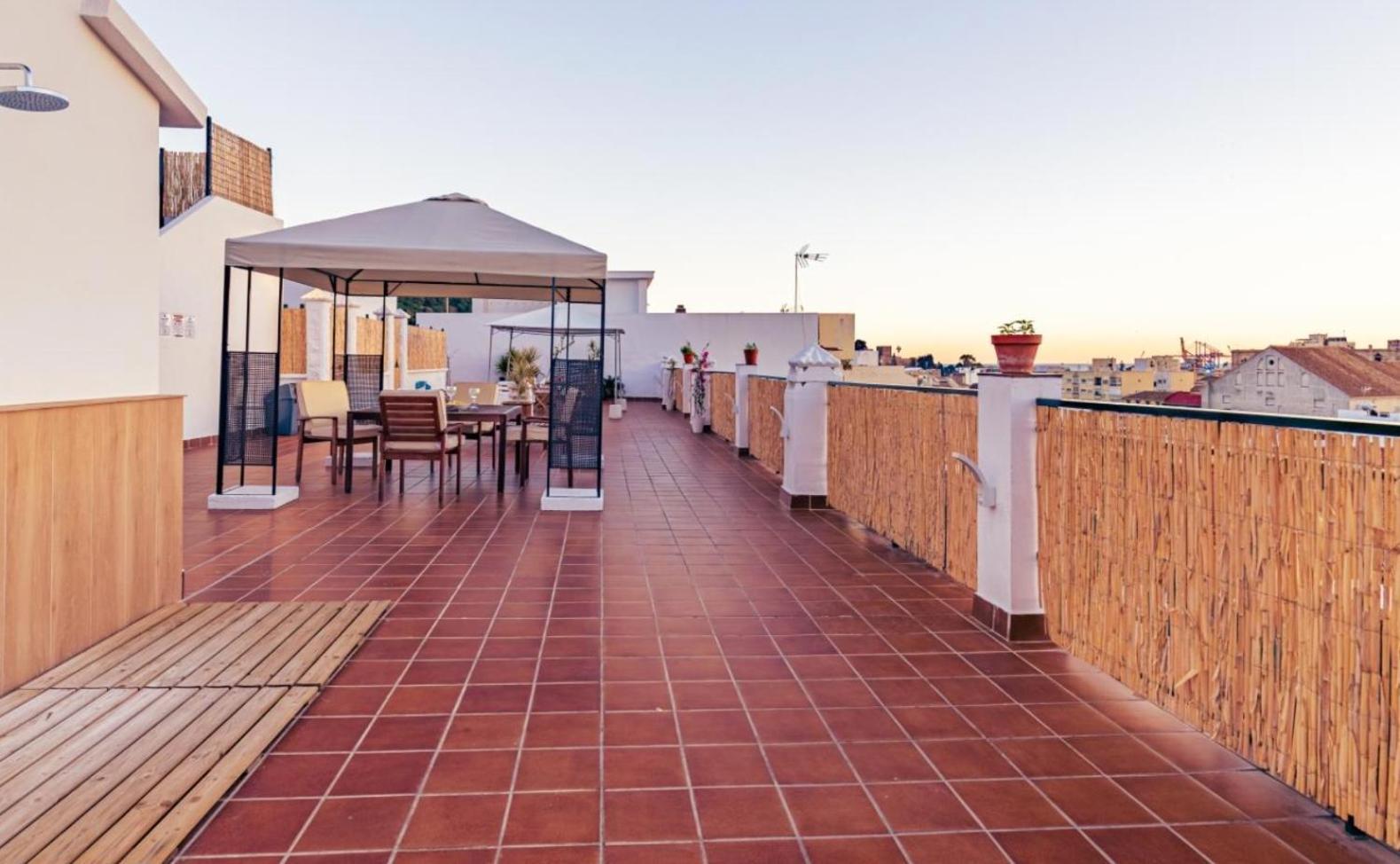 Apartamento Centrico La Merced - Free Parking & Free Gym Малага Экстерьер фото