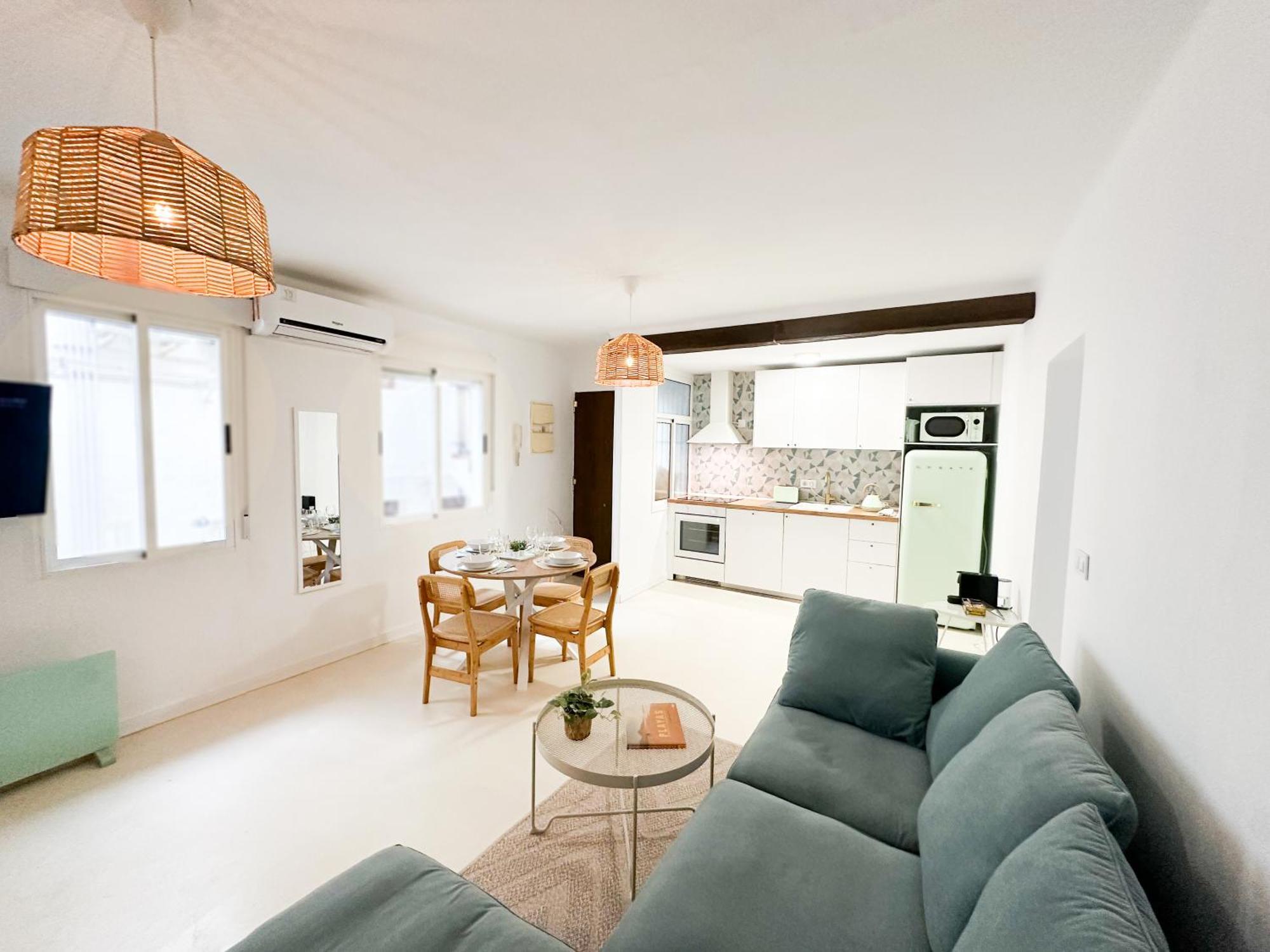 Apartamento Centrico La Merced - Free Parking & Free Gym Малага Экстерьер фото