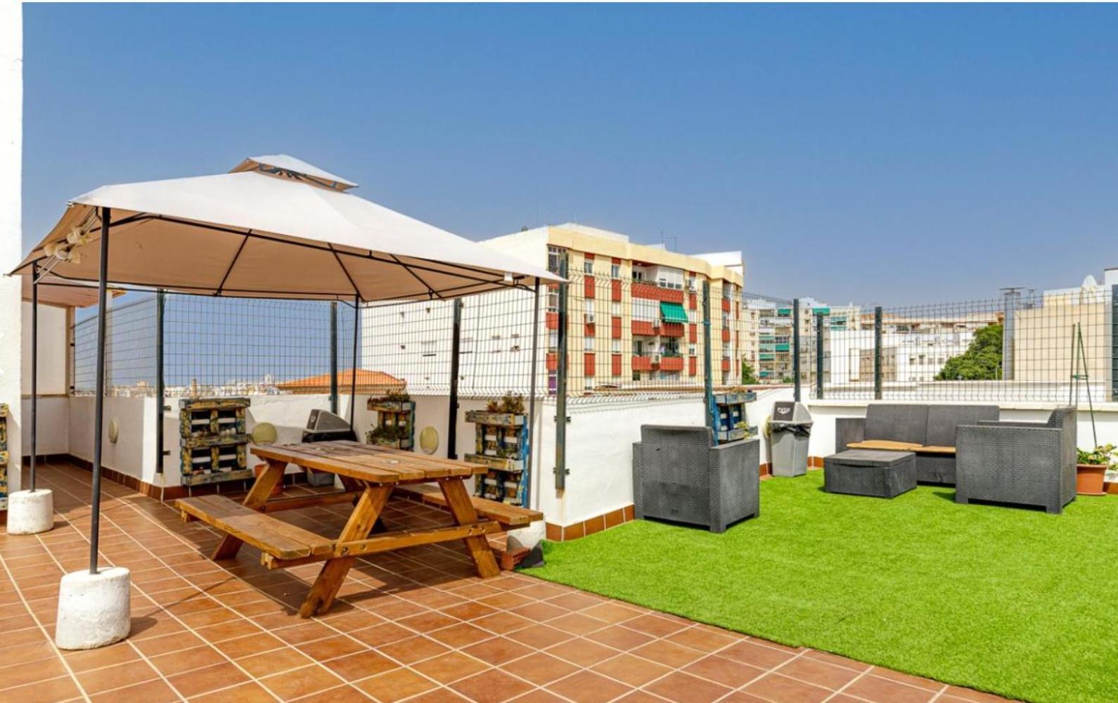 Apartamento Centrico La Merced - Free Parking & Free Gym Малага Экстерьер фото